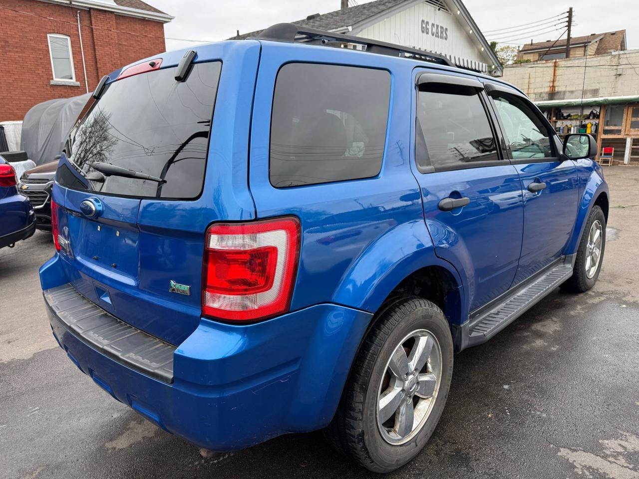 2012 Ford Escape FWD 4dr XLT CERTIFIED NO ACCIDENTS - Photo #5