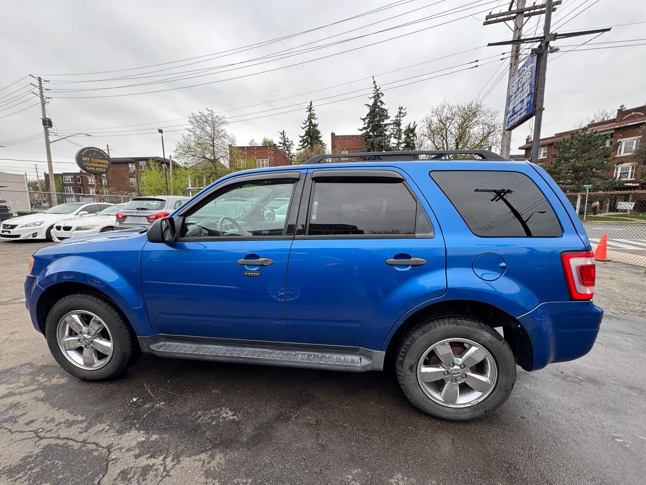 2012 Ford Escape FWD 4dr XLT CERTIFIED NO ACCIDENTS - Photo #8