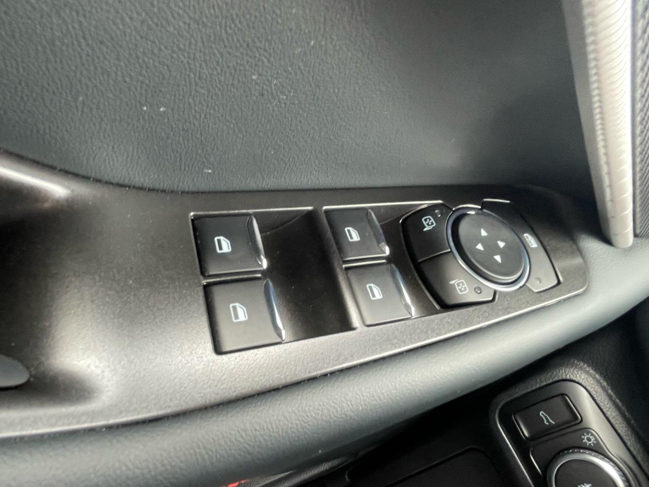2025 Ford Explorer ST-LINE 4WD Photo5