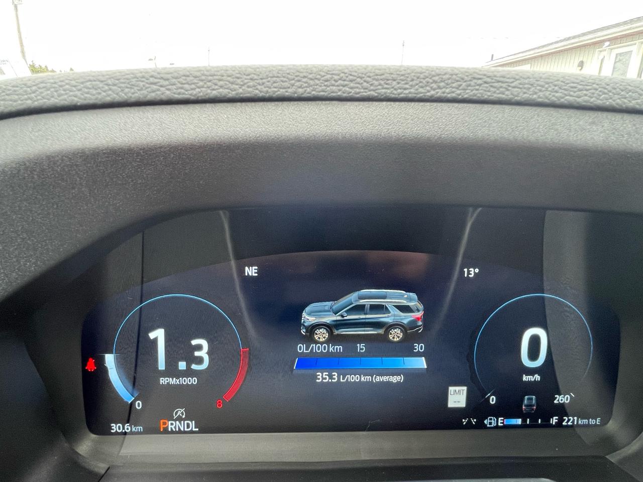 2025 Ford Explorer ST-LINE 4WD Photo5
