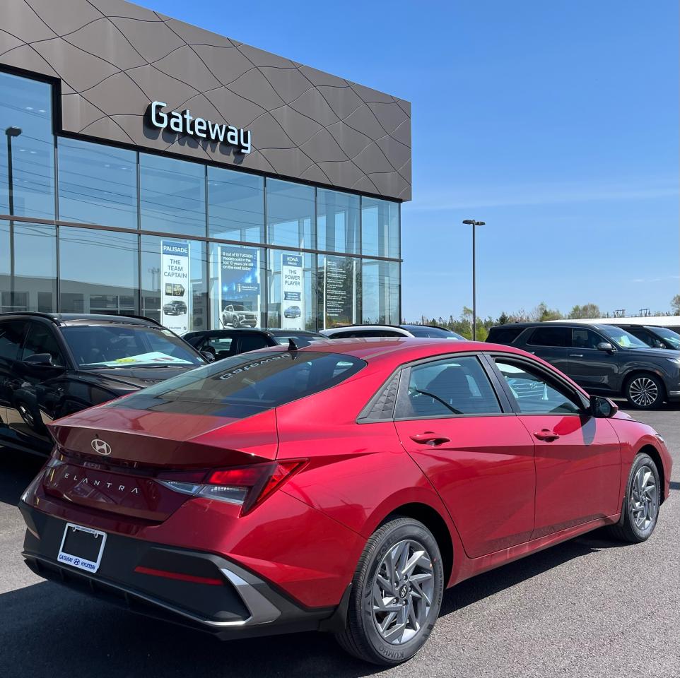 2025 Hyundai Elantra Preferred Photo