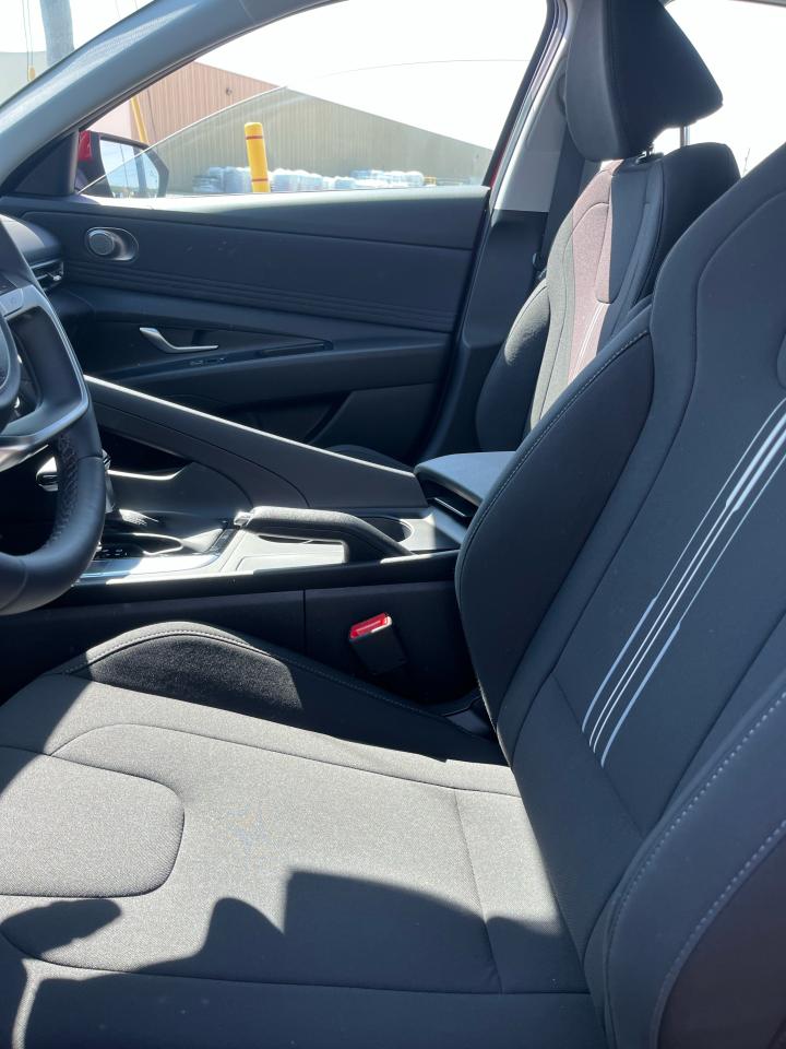 2025 Hyundai Elantra Preferred Photo