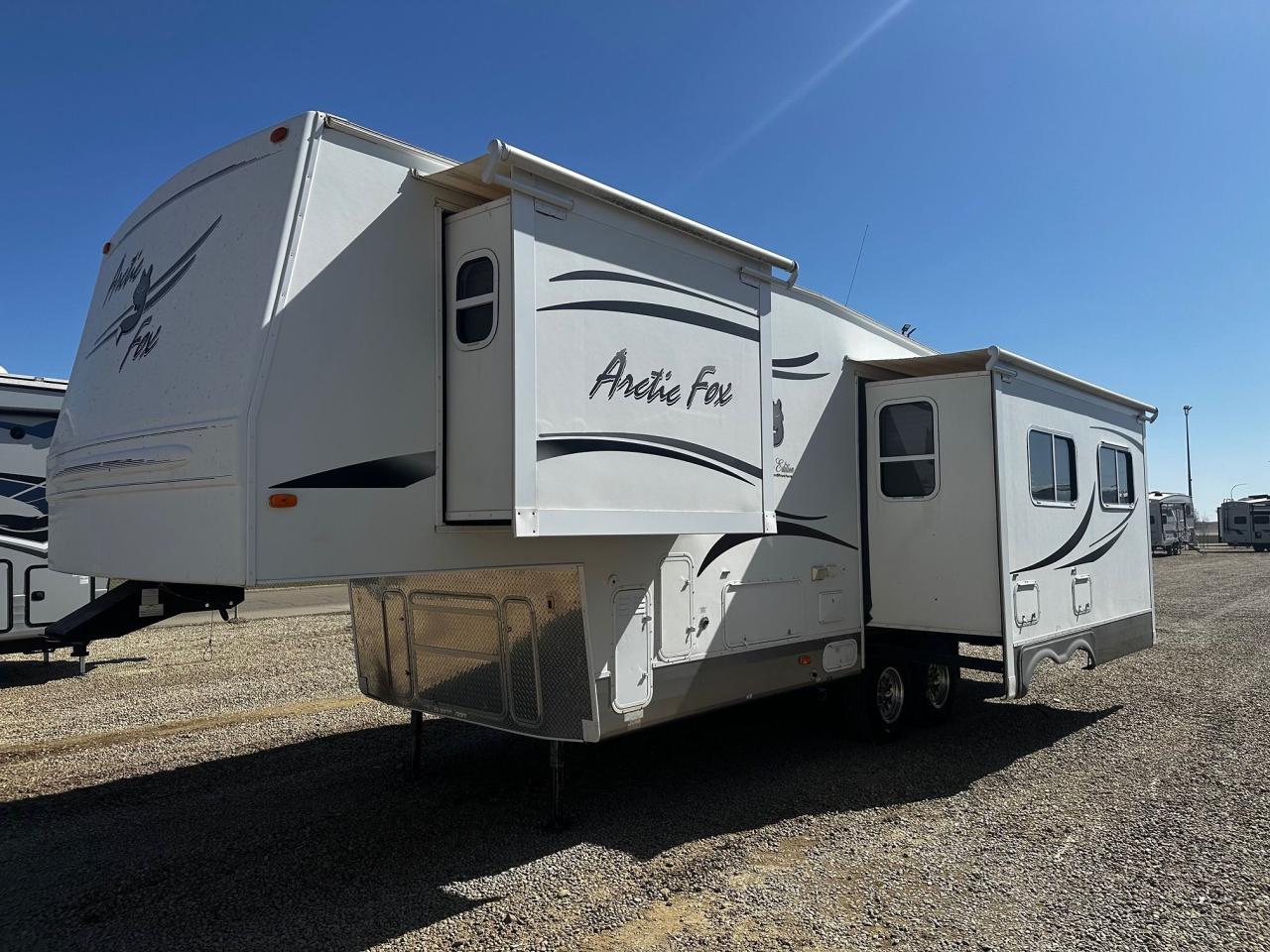 2007 ARCTIC FOX 29-5T 