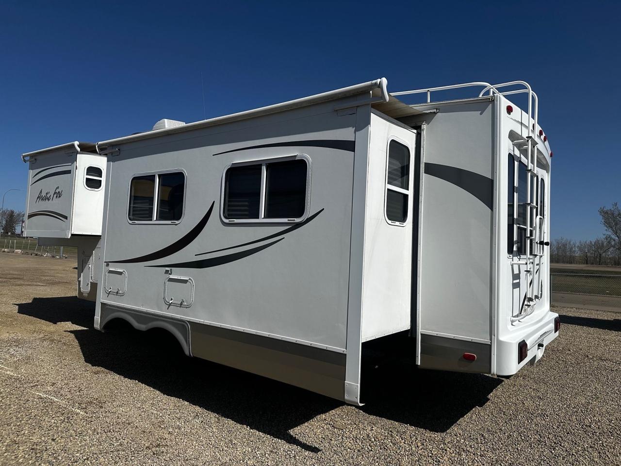 2007 ARCTIC FOX 29-5T 