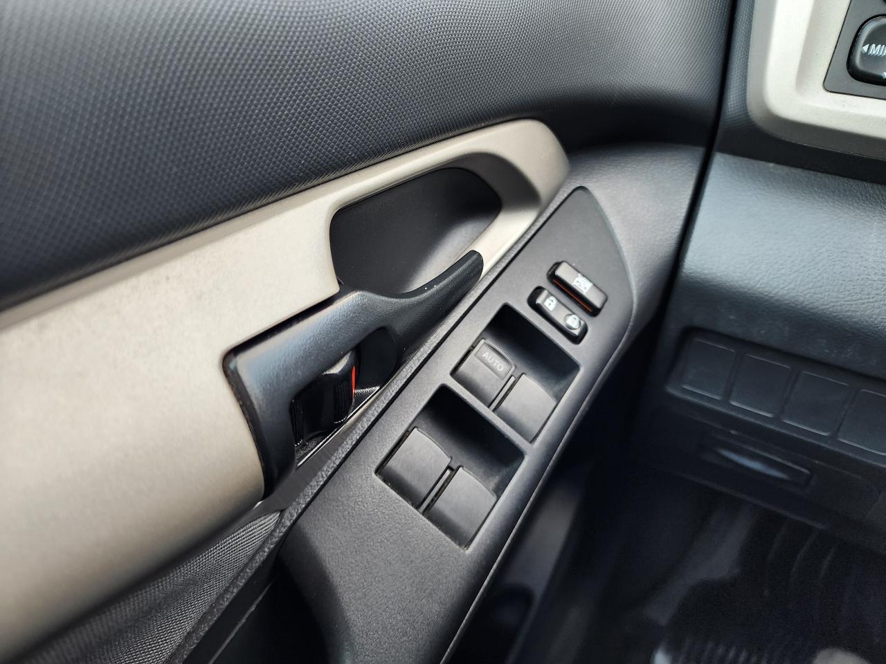 2010 Toyota Matrix 4DR WGN AUTO FWD - Photo #13