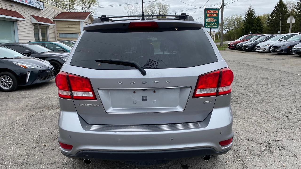 2018 Dodge Journey SXT- 7 SEATER - Photo #4