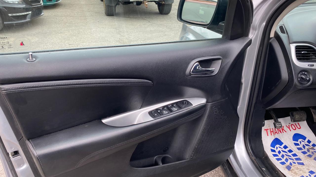 2018 Dodge Journey SXT- 7 SEATER - Photo #8