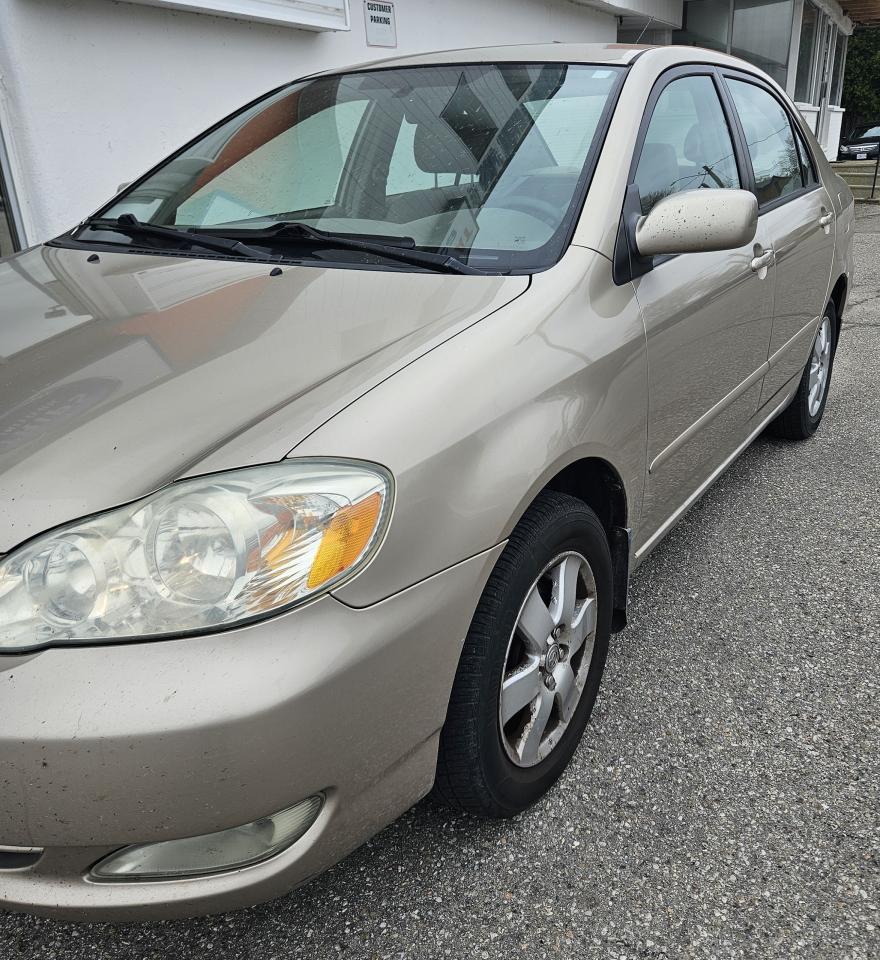 2005 Toyota Corolla CE - Photo #5