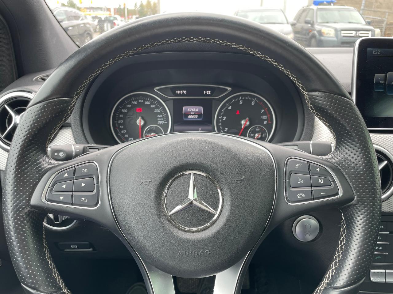 2016 Mercedes-Benz B-Class B 250 Sports Tourer - Photo #10