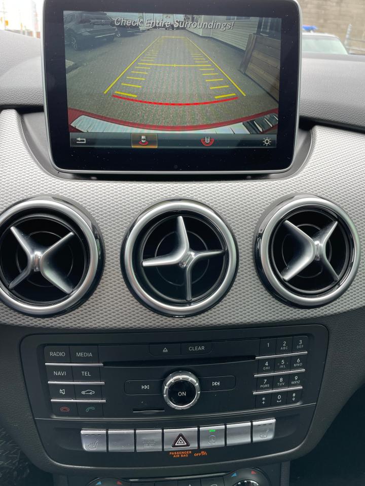 2016 Mercedes-Benz B-Class B 250 Sports Tourer - Photo #12