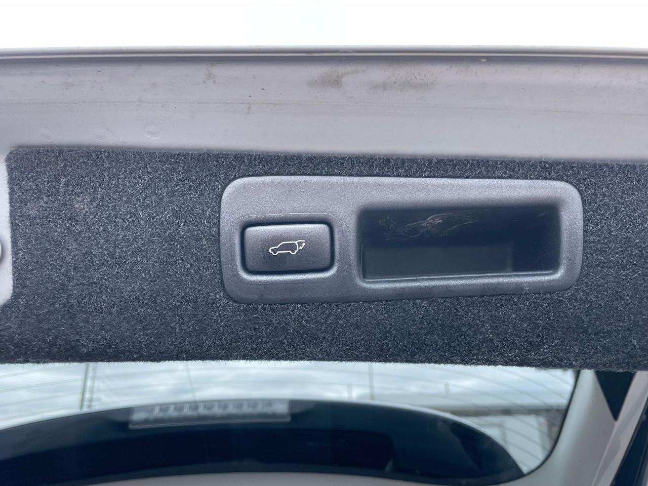 2010 Lexus RX 450h Ultra Premium - Photo #15
