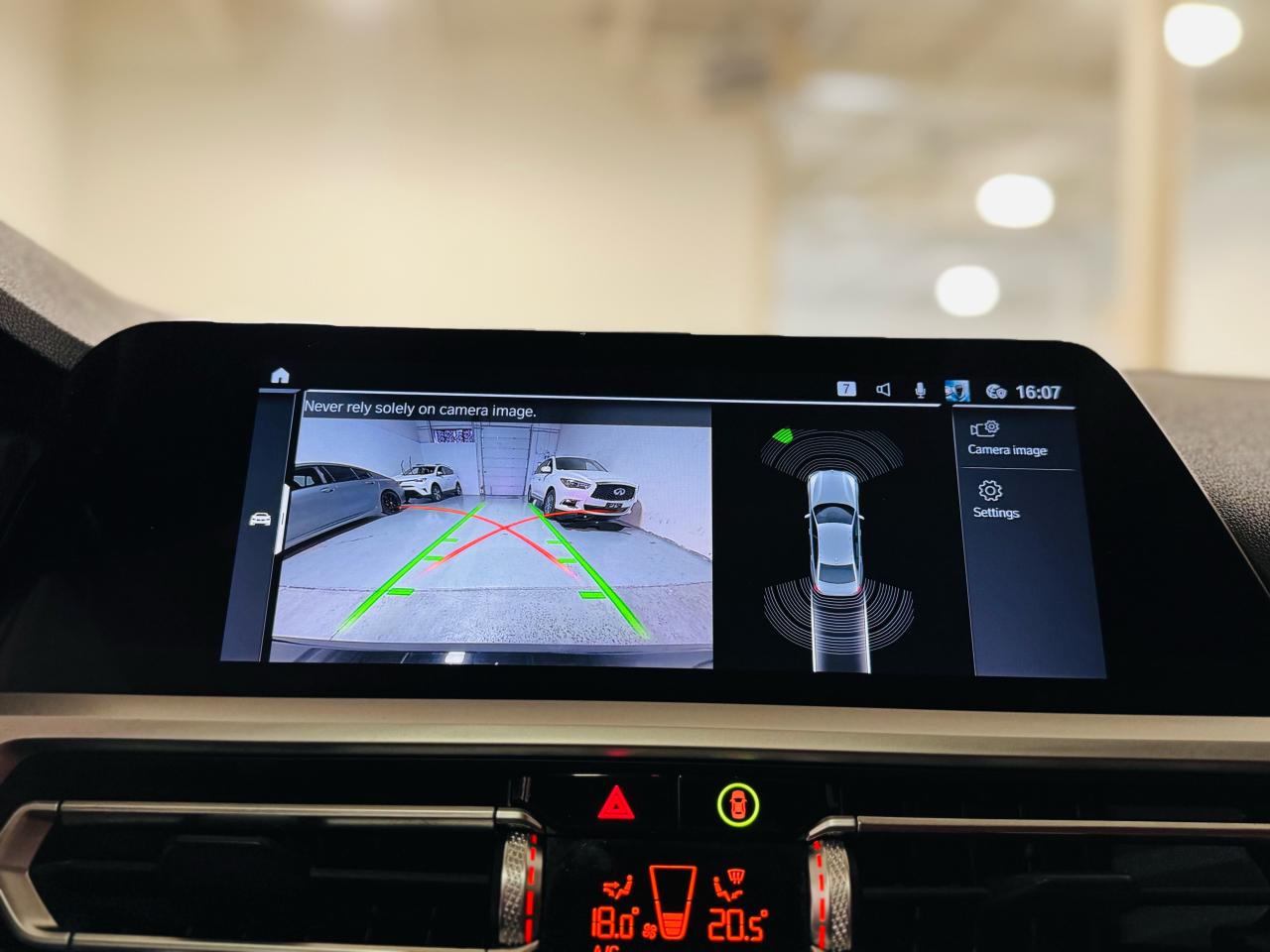 2022 BMW 3 Series 330i xDrive | RED INTERIOR - Photo #15