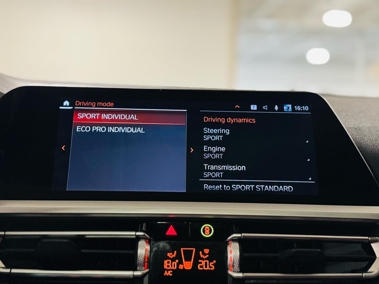 2022 BMW 3 Series 330i xDrive | RED INTERIOR - Photo #20
