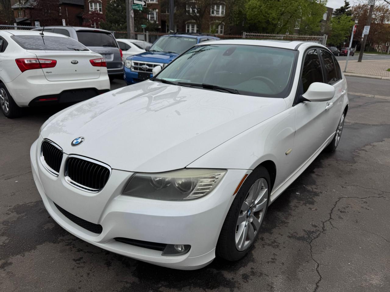 Used 2011 BMW 3 Series 323i for sale in Hamilton, ON