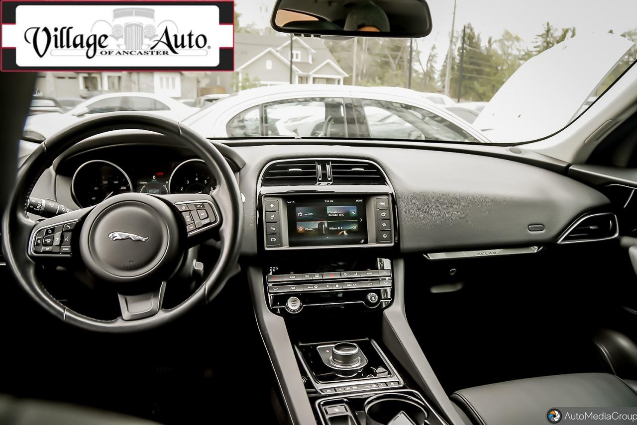 2017 Jaguar F-PACE 35t Premium - Photo #8