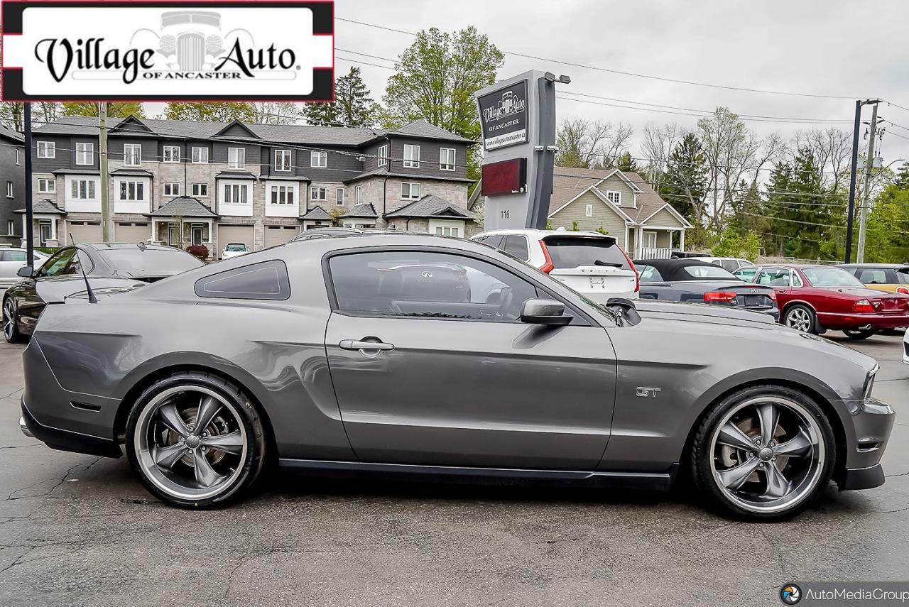 2010 Ford Mustang GT - Photo #3