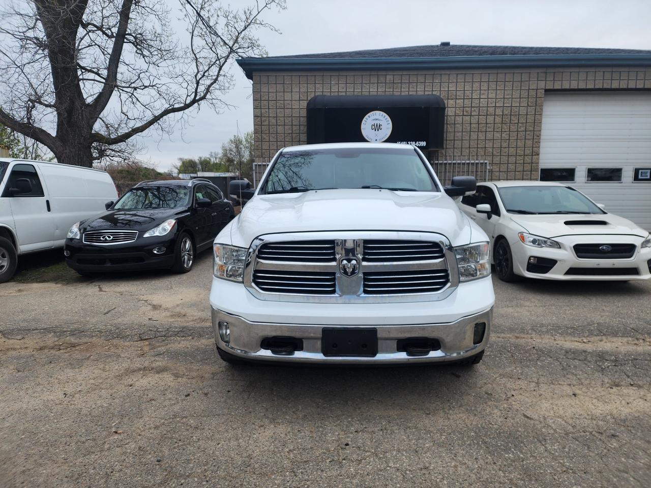2016 RAM 1500 SLT