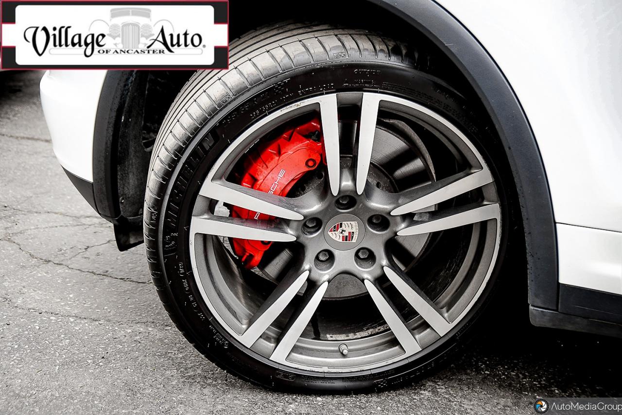 2013 Porsche Cayenne Turbo - Photo #3