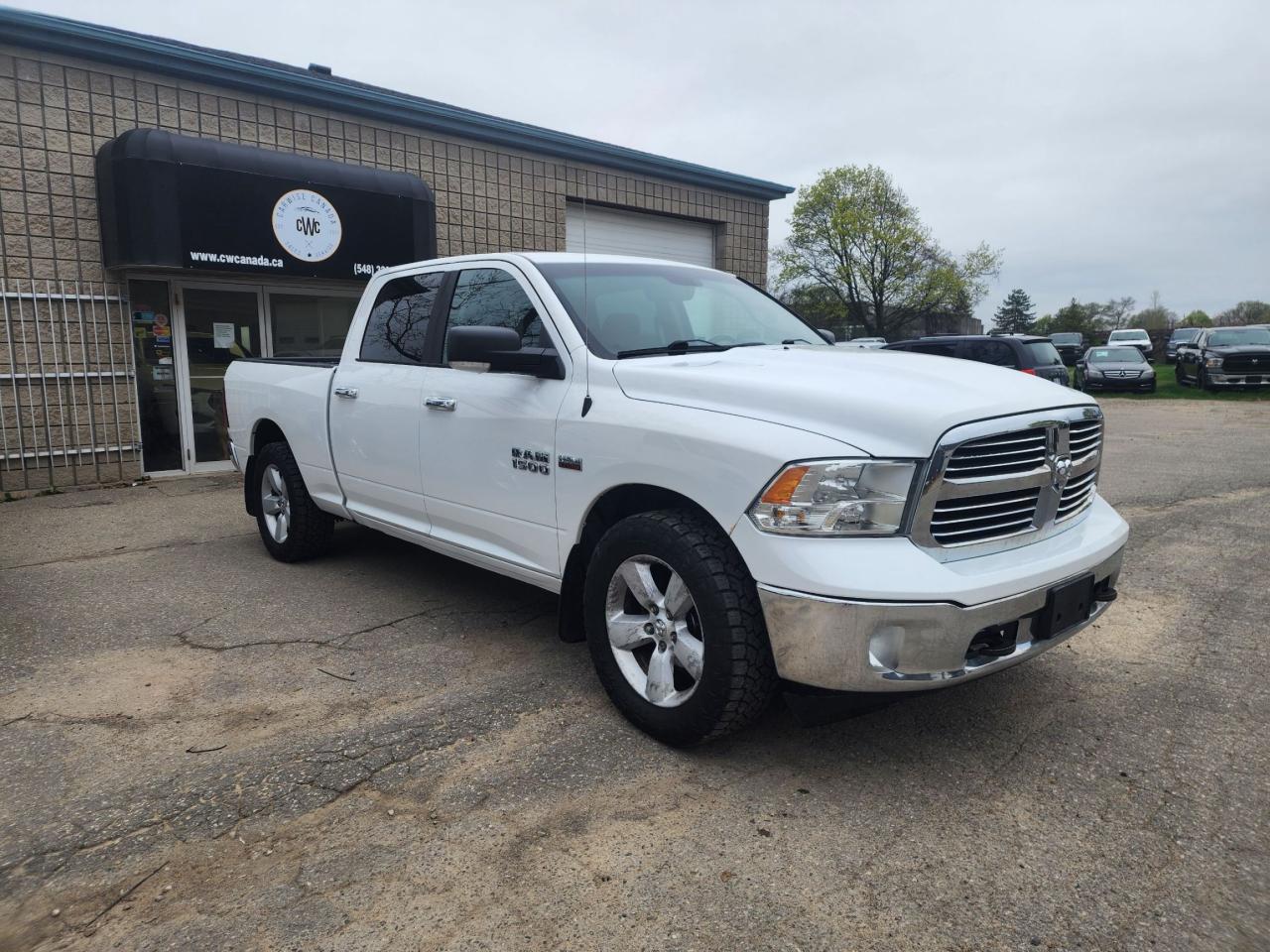 2016 RAM 1500 SLT