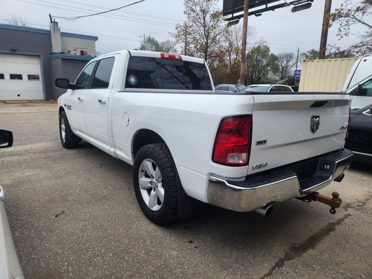 2016 RAM 1500 SLT