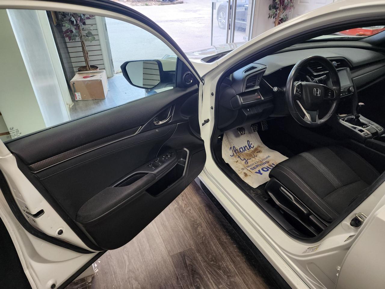 2018 Honda Civic Sport - Photo #13