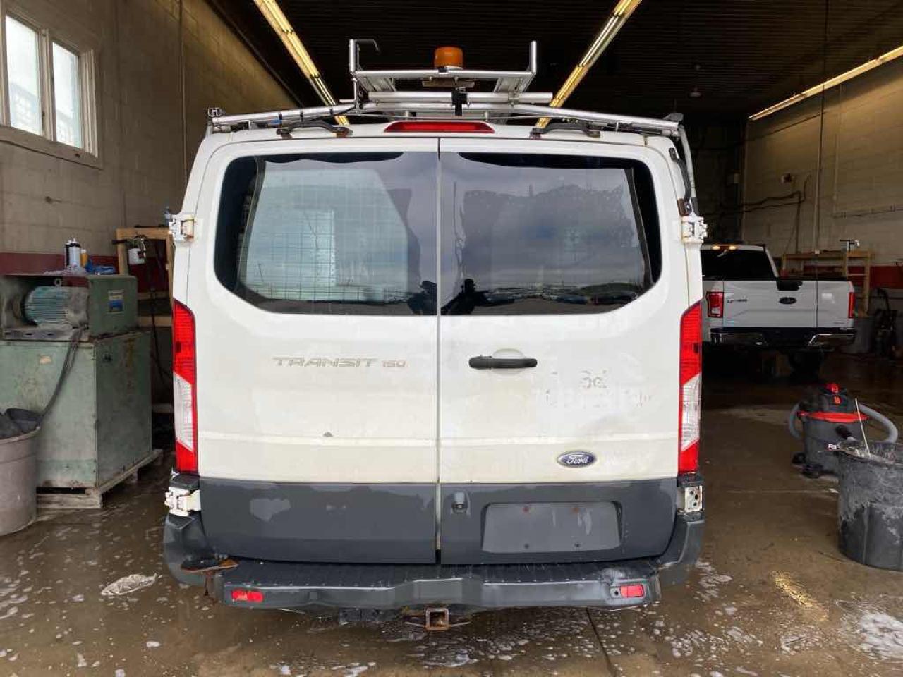 2016 Ford Transit 150  - Photo #5