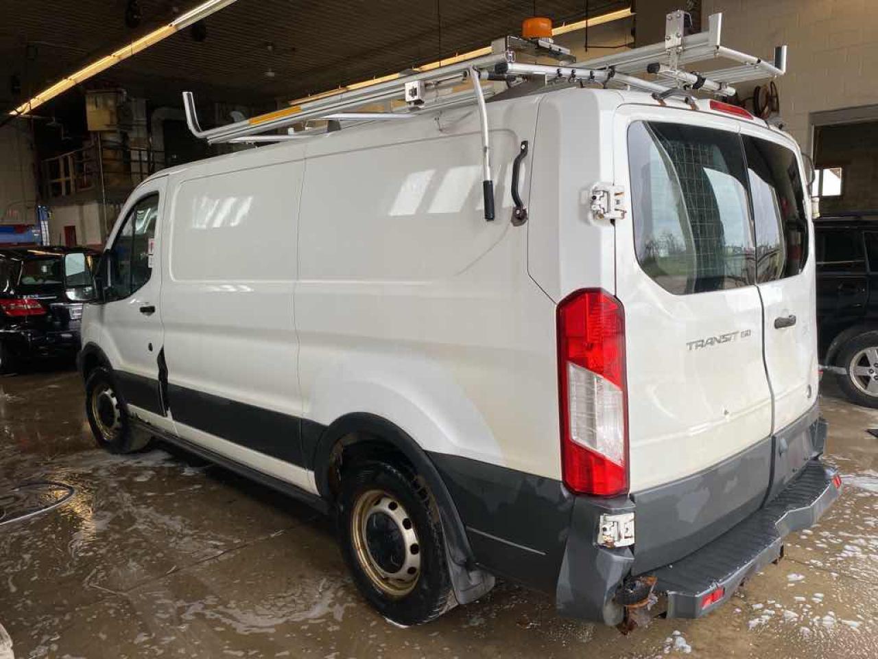 2016 Ford Transit 150  - Photo #6