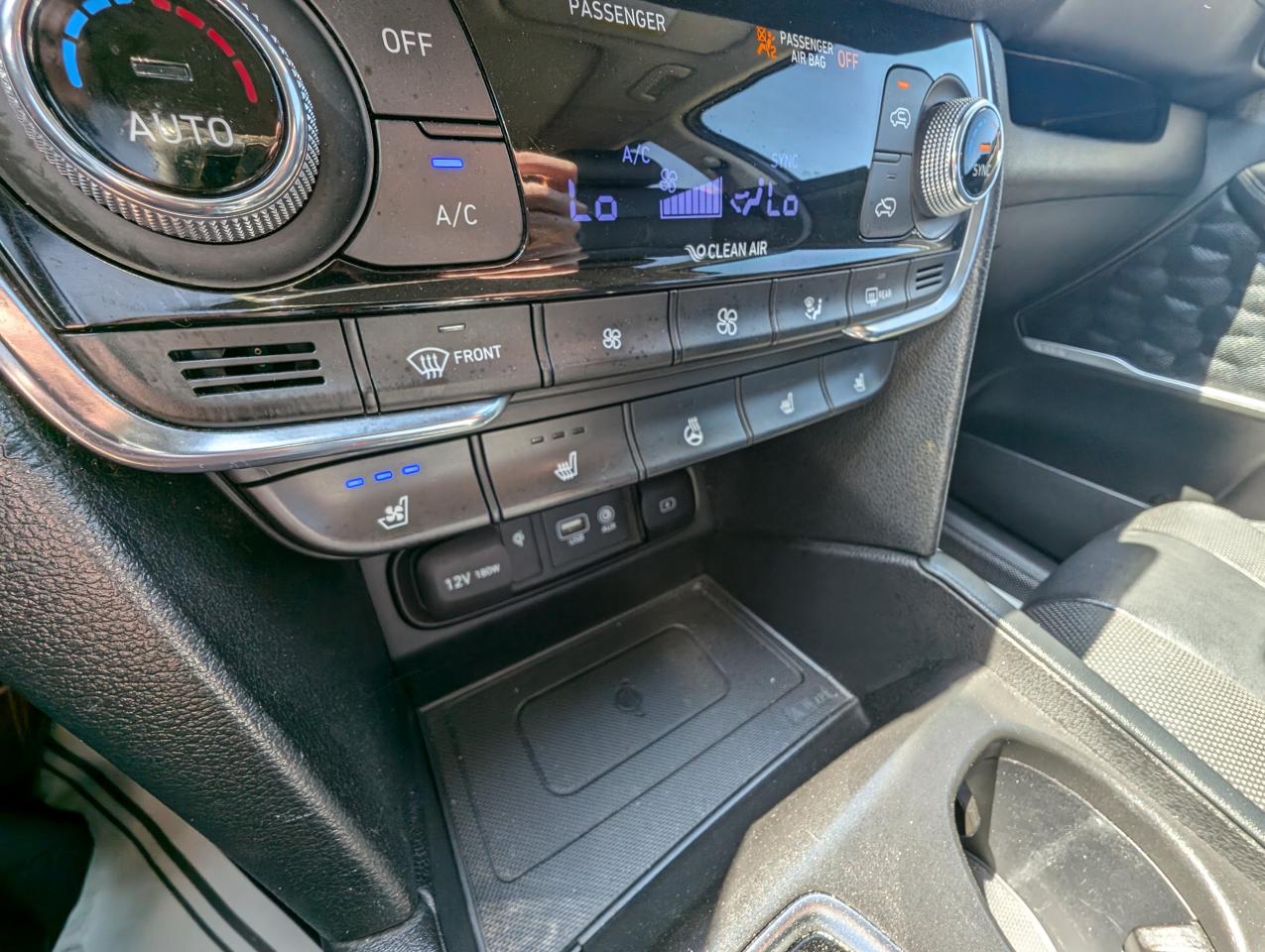 2020 Hyundai Santa Fe Ultimate | HUD | COOLED SEATS | LEATHER - Photo #16
