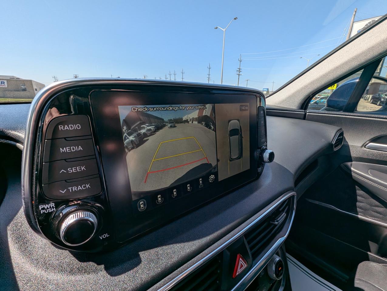 2020 Hyundai Santa Fe Ultimate | HUD | COOLED SEATS | LEATHER - Photo #17