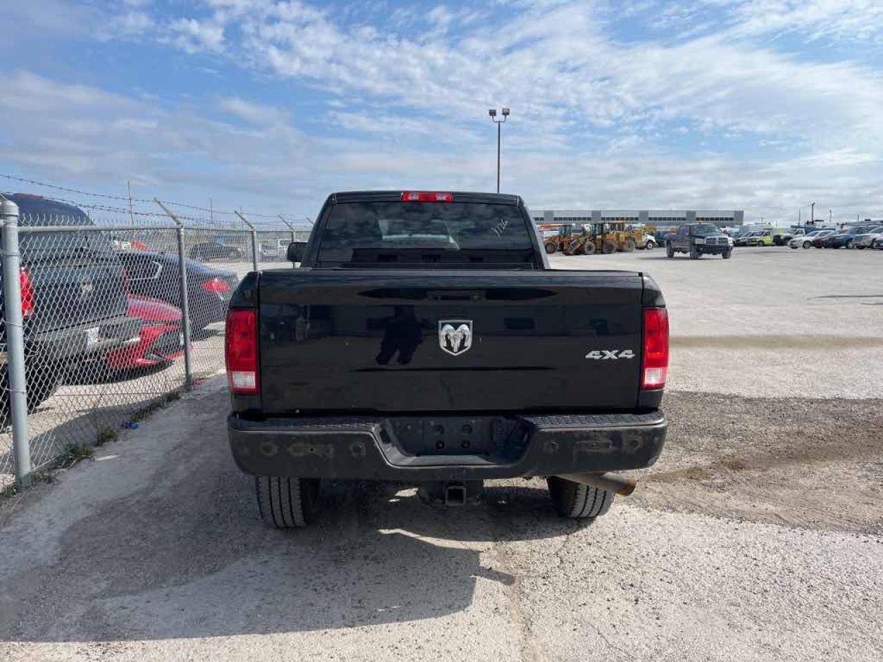 2015 RAM 2500 ST - Photo #5