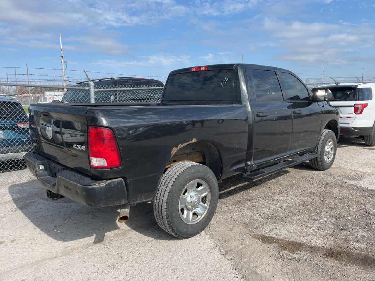 2015 RAM 2500 ST - Photo #4