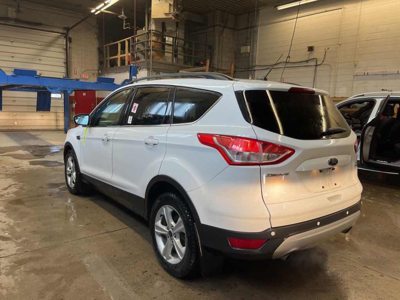 2014 Ford Escape SE - Photo #6