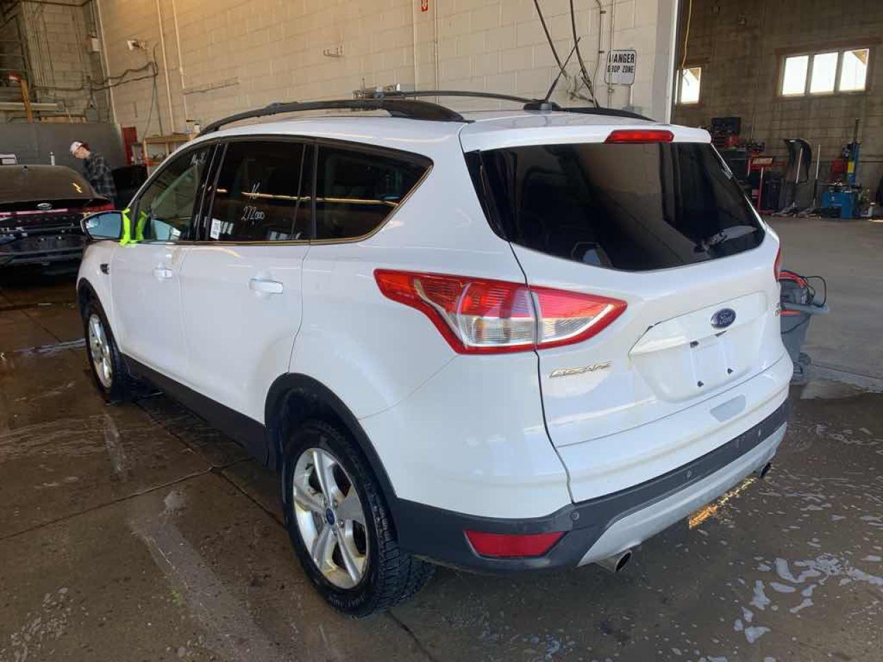 2016 Ford Escape SE - Photo #6