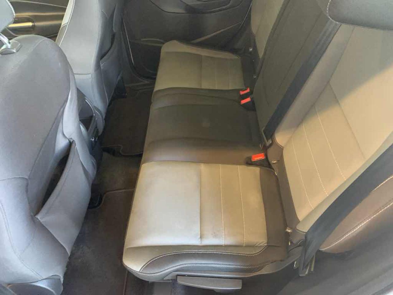 2016 Ford Escape SE - Photo #12