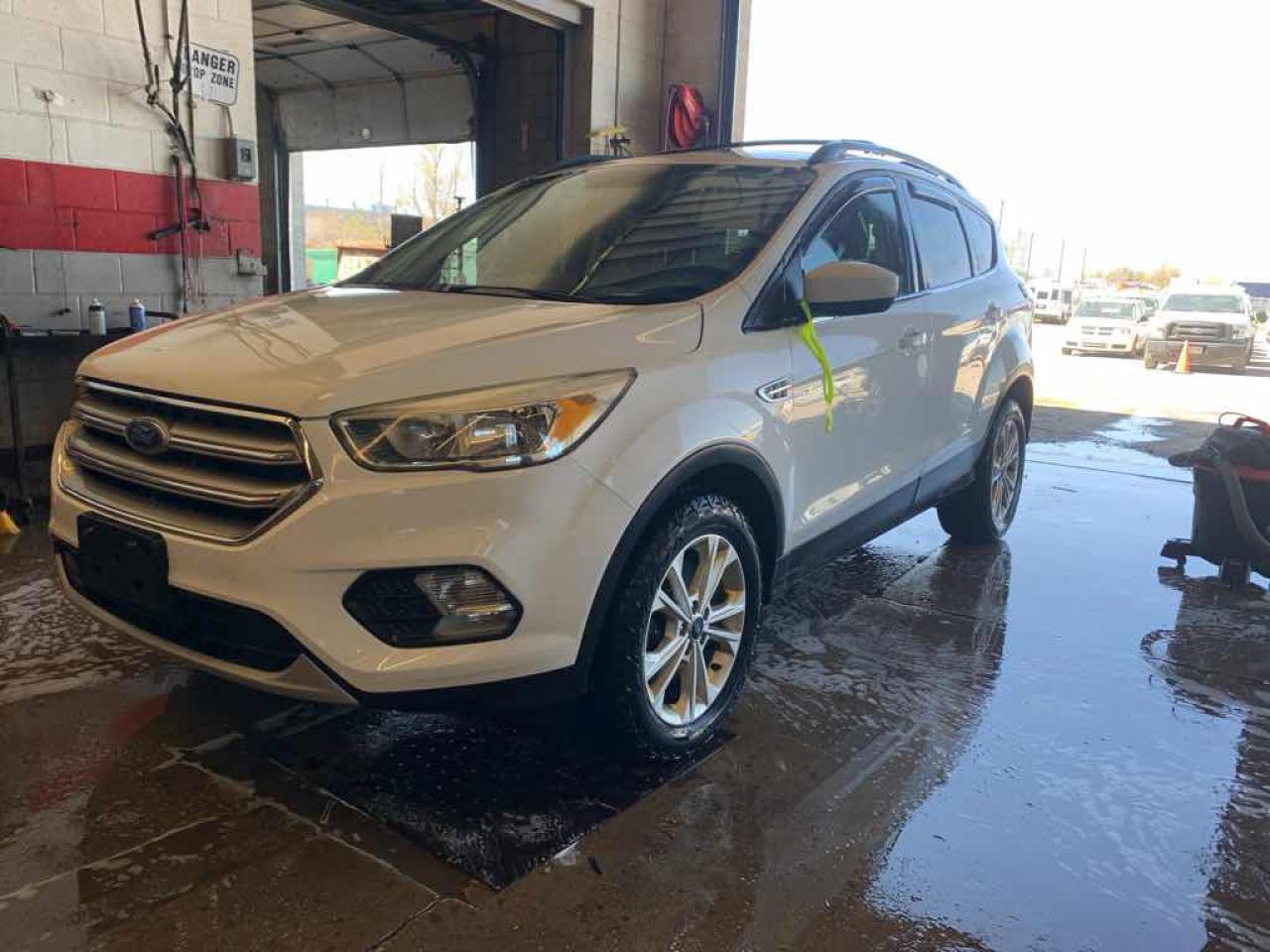 2017 Ford Escape SE - Photo #1