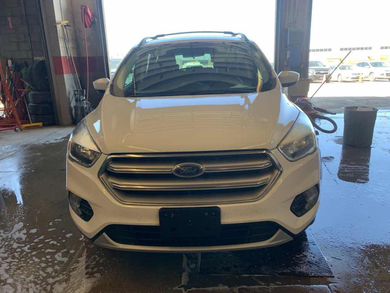 2017 Ford Escape SE - Photo #2