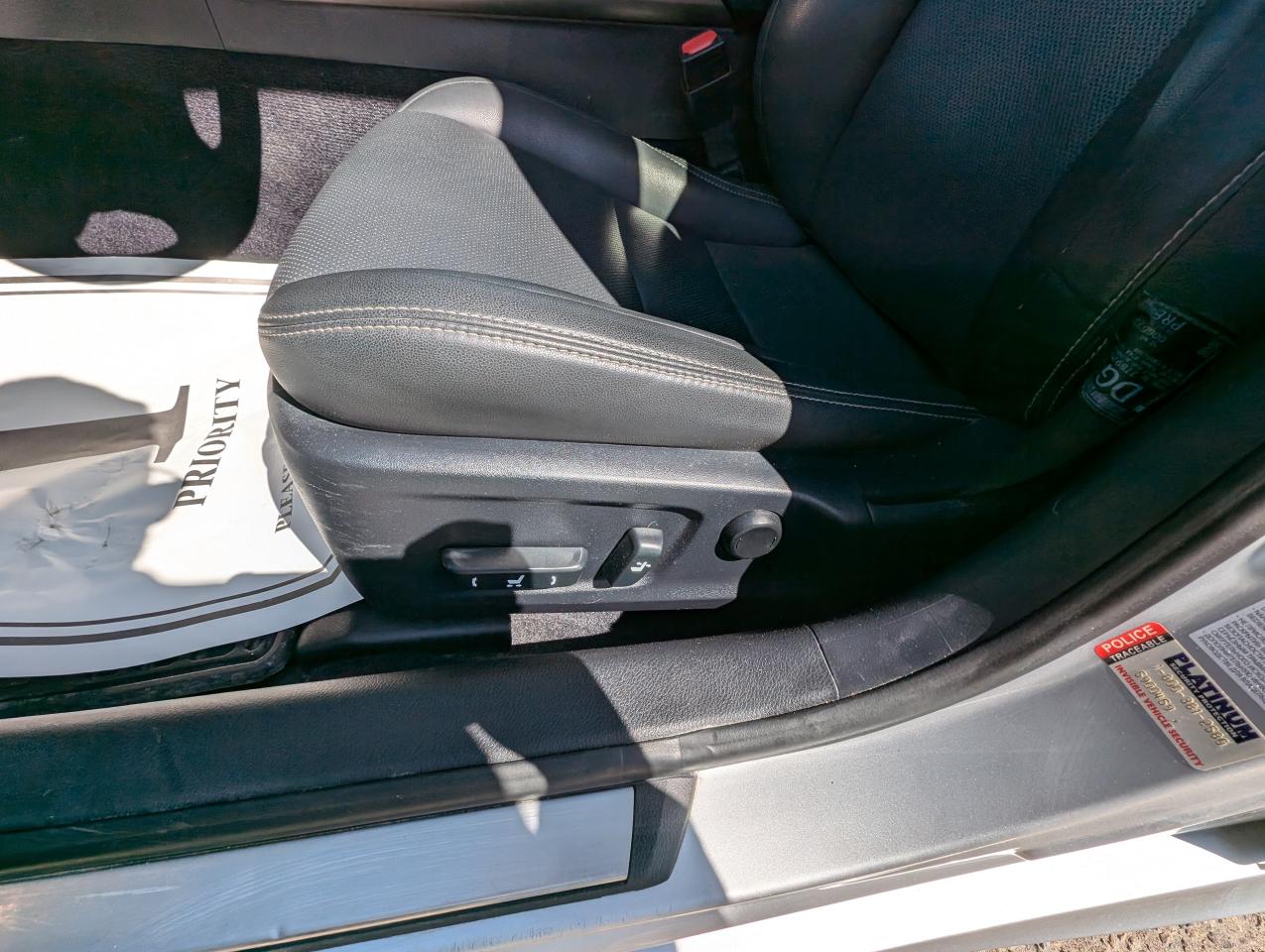 2014 Lexus IS 250 LEATHER | COOLED SEATS | AWD - Photo #11