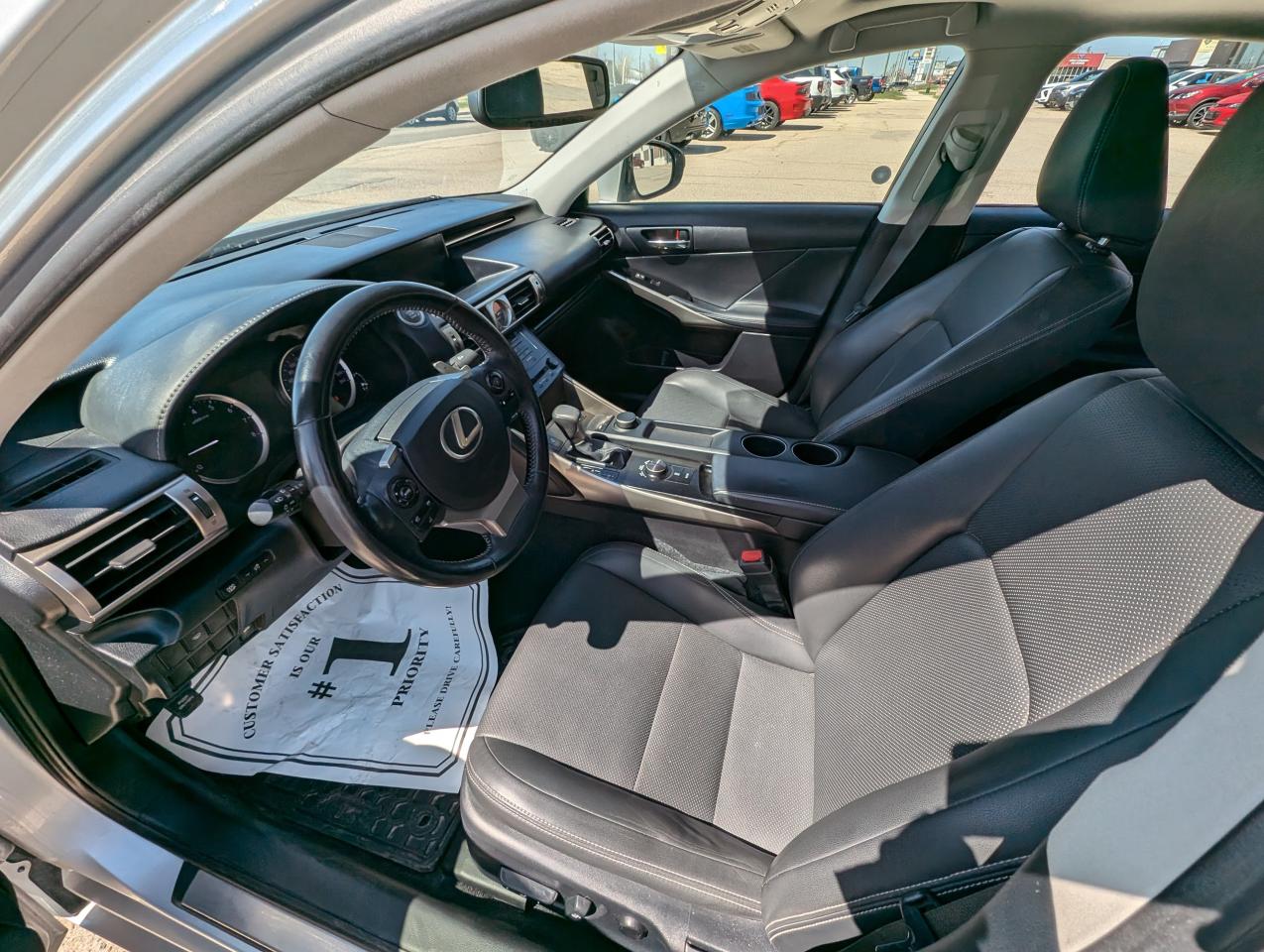 2014 Lexus IS 250 LEATHER | COOLED SEATS | AWD - Photo #9