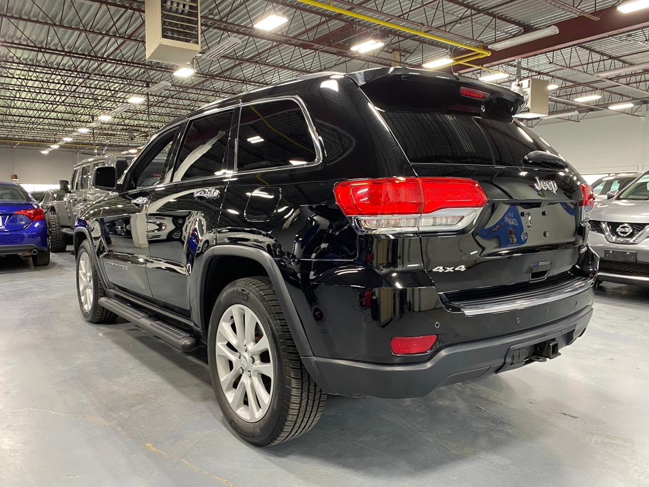 2017 Jeep Grand Cherokee Limited - Photo #3