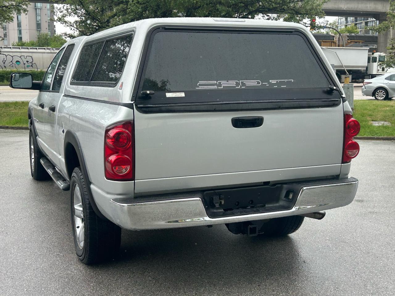 2007 Dodge Ram 1500 SLT - Photo #3