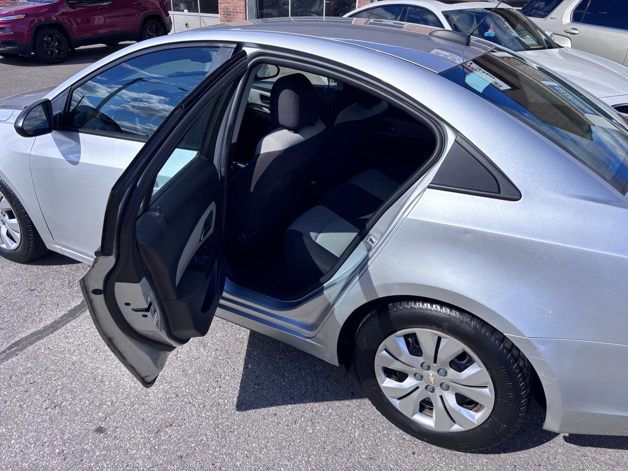 2015 Chevrolet Cruze 2LS LOW KM EXTRA CLEAN - Photo #10