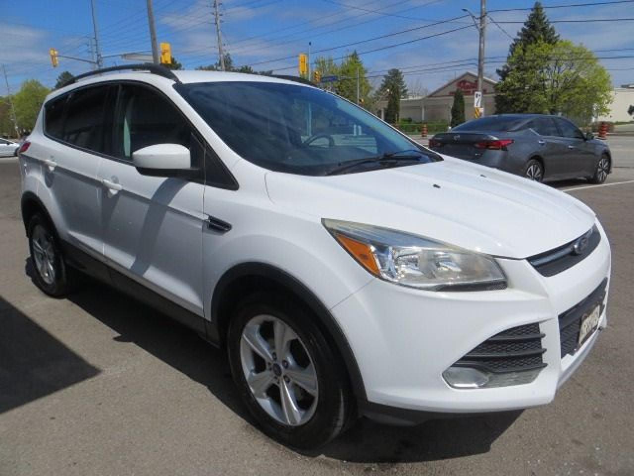 2014 Ford Escape CERTIFIED, 4 WHEEL DRIVE, REAR CAMERA - Photo #4