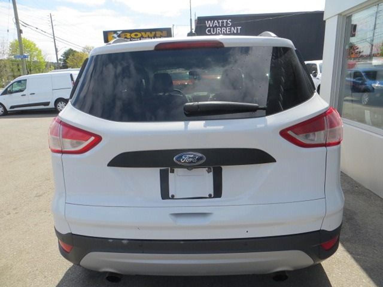 2014 Ford Escape CERTIFIED, 4 WHEEL DRIVE, REAR CAMERA - Photo #6
