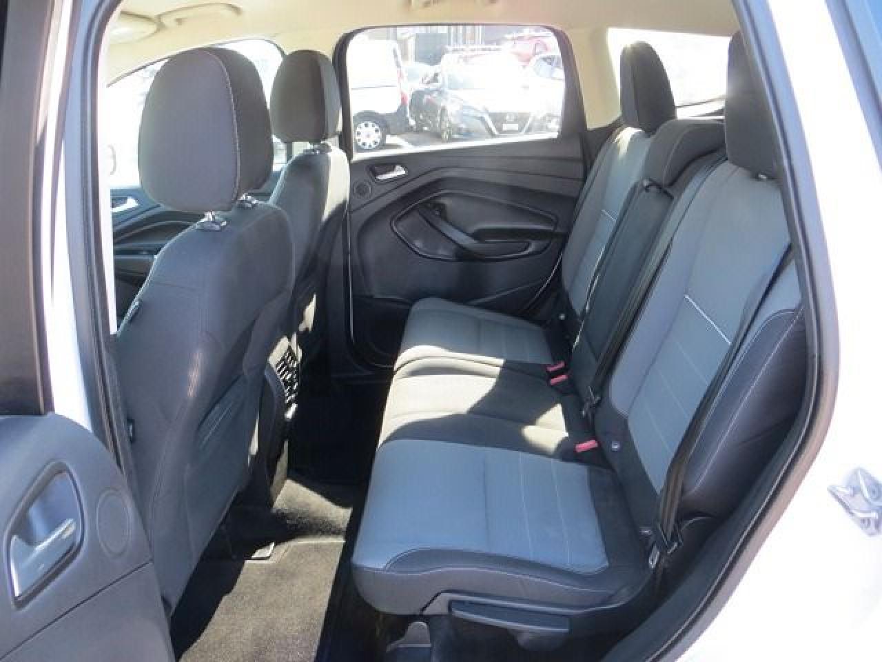 2014 Ford Escape CERTIFIED, 4 WHEEL DRIVE, REAR CAMERA - Photo #9