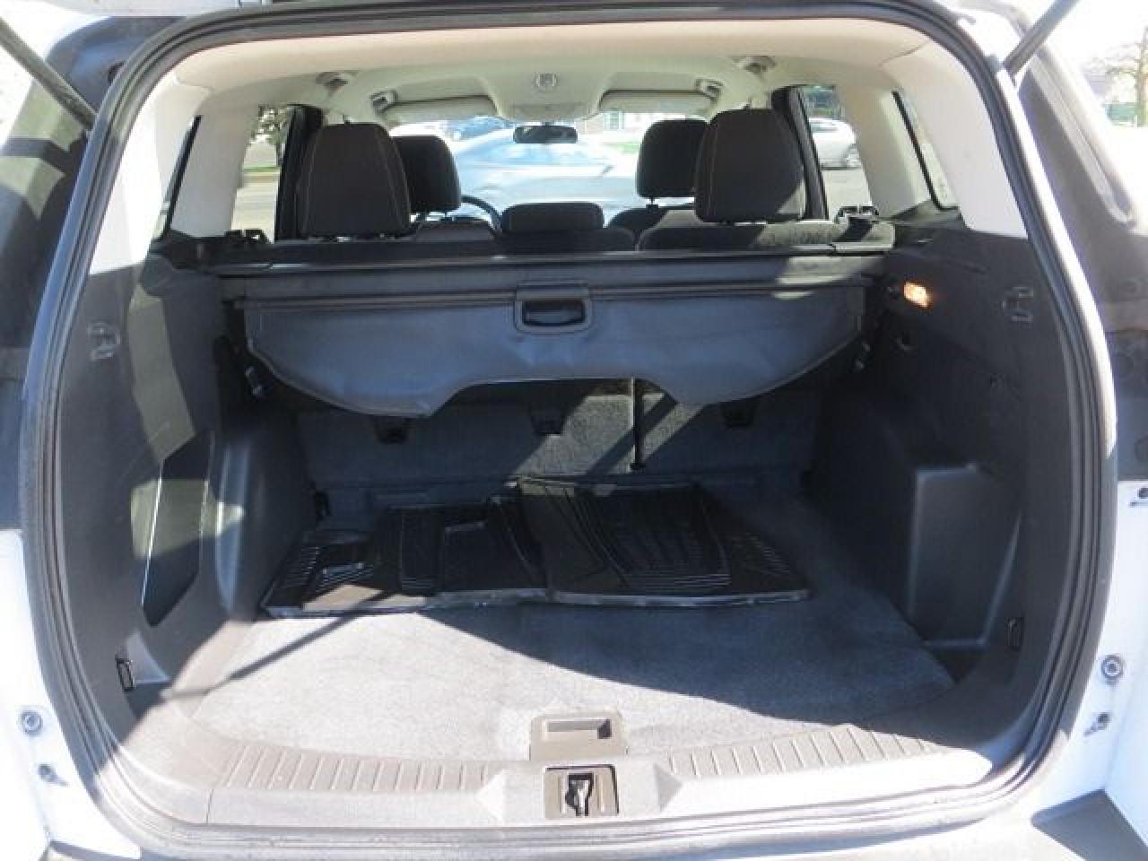 2014 Ford Escape CERTIFIED, 4 WHEEL DRIVE, REAR CAMERA - Photo #10