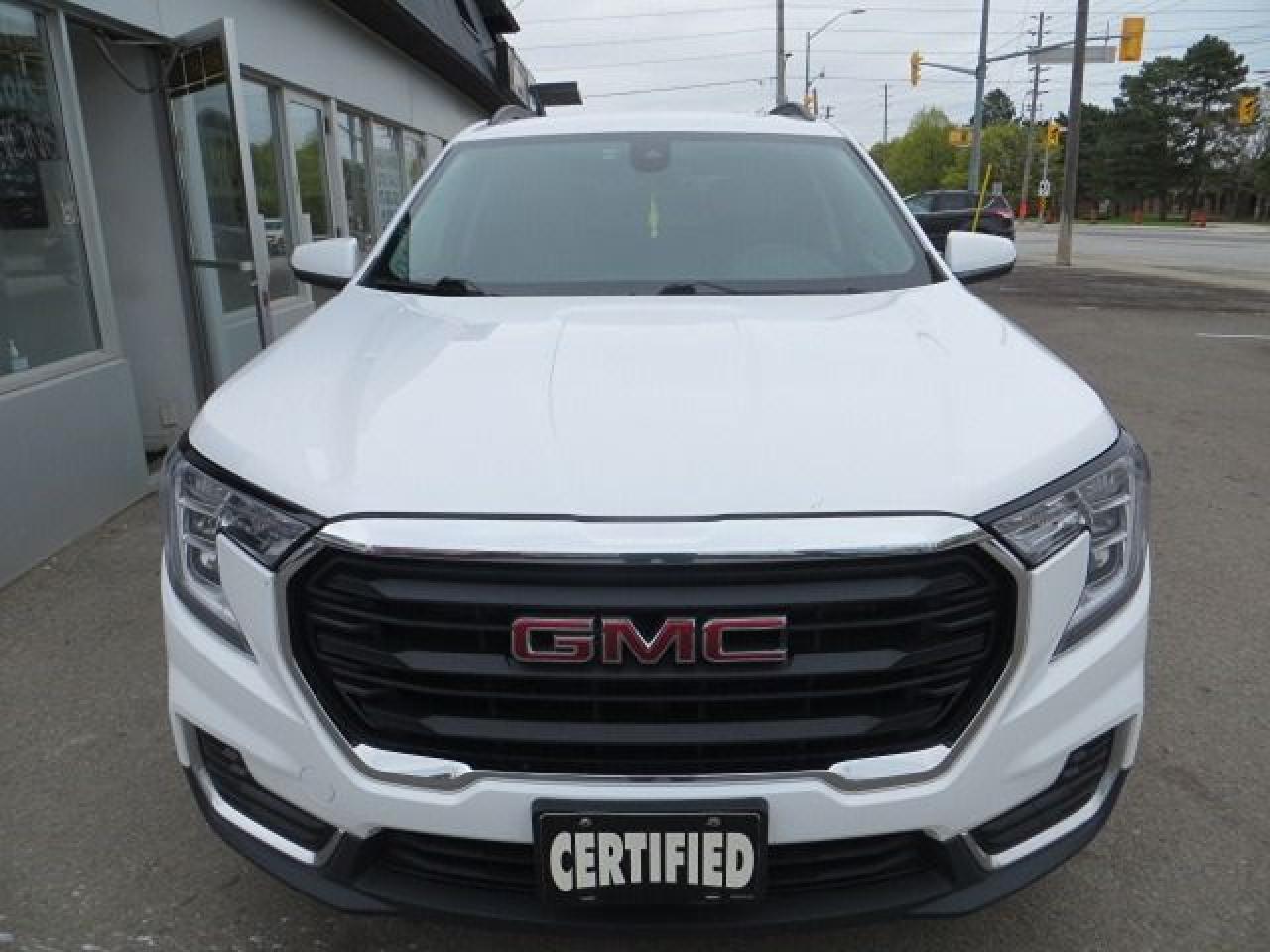 2023 GMC Terrain CERTIFIED, SLE, ALL WHEEL DRIVE, LIKE NEW - Photo #3