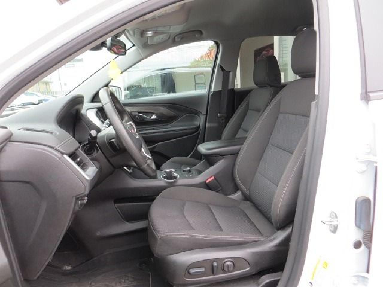 2023 GMC Terrain CERTIFIED, SLE, ALL WHEEL DRIVE, LIKE NEW - Photo #8