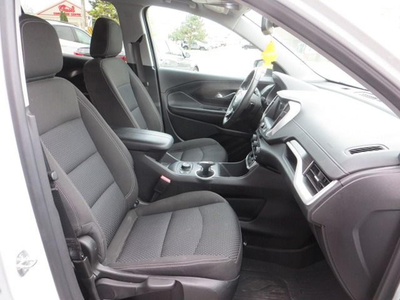 2023 GMC Terrain CERTIFIED, SLE, ALL WHEEL DRIVE, LIKE NEW - Photo #12