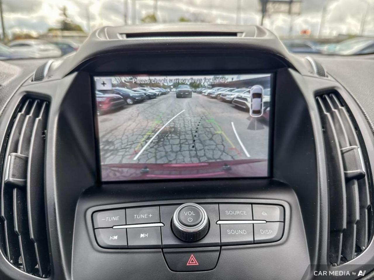 2018 Ford Escape SEL / LEATHER / NAV / HTD SEATS / ALLOYS - Photo #16