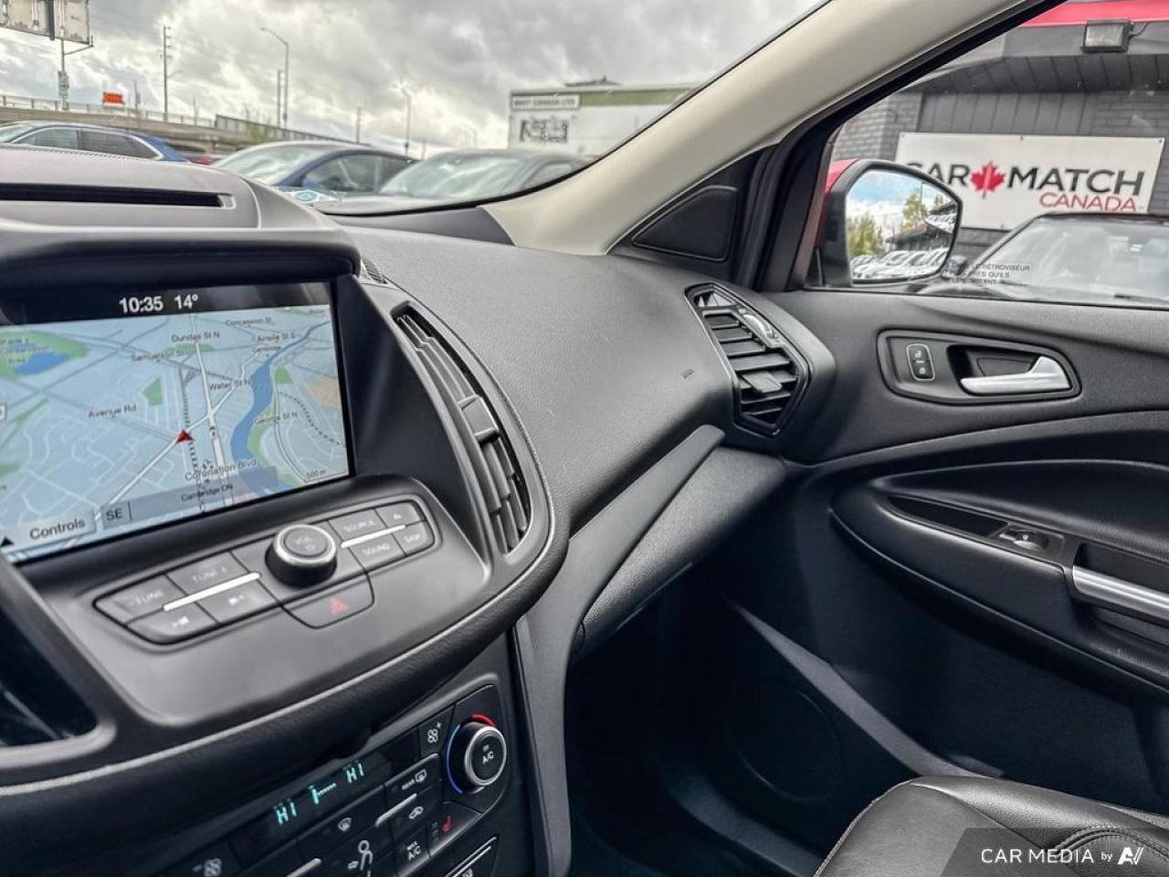2018 Ford Escape SEL / LEATHER / NAV / HTD SEATS / ALLOYS - Photo #23
